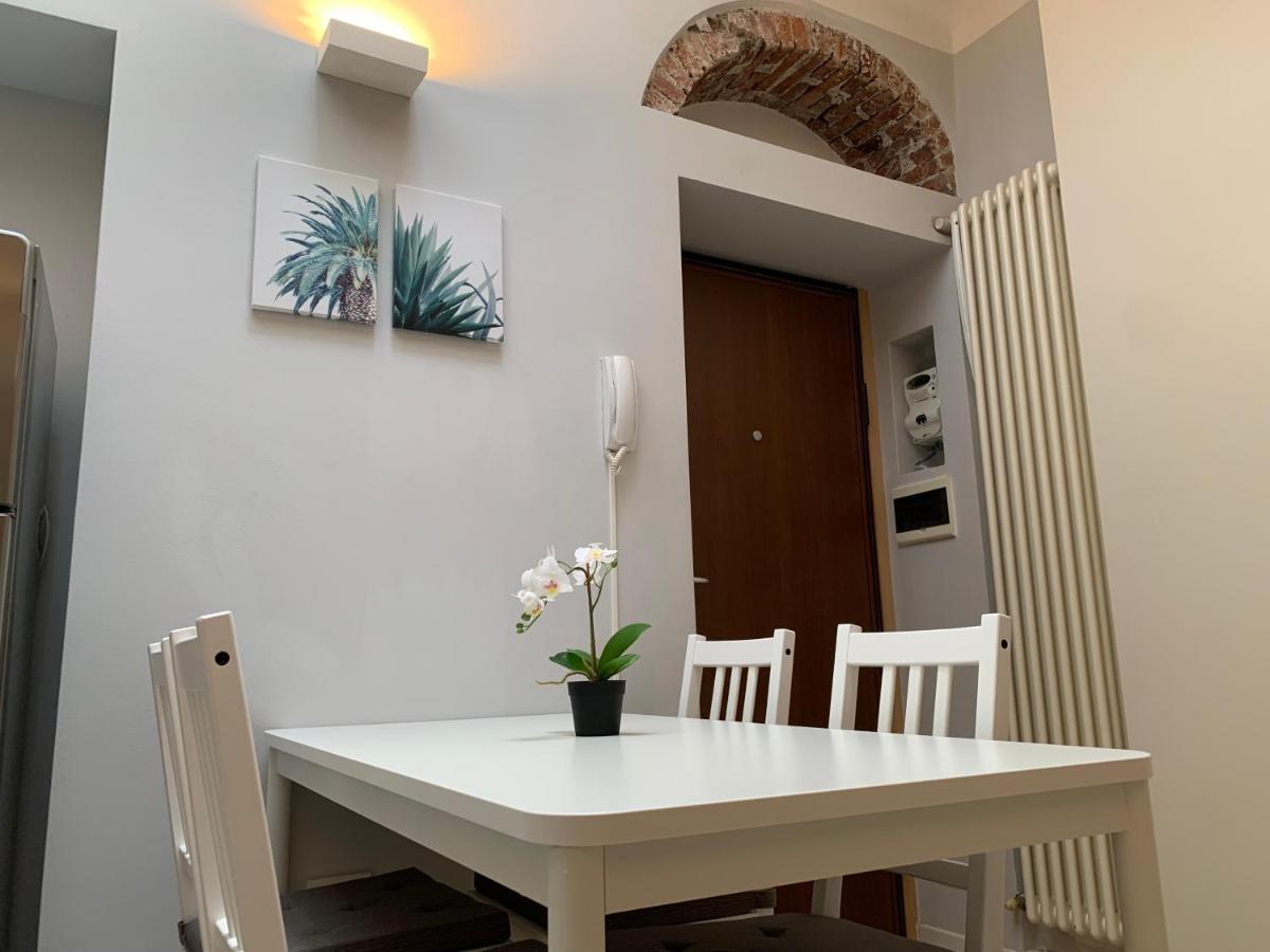 Bilocale Di Ringhiera In Corso Como/Garibaldi Milano Ngoại thất bức ảnh